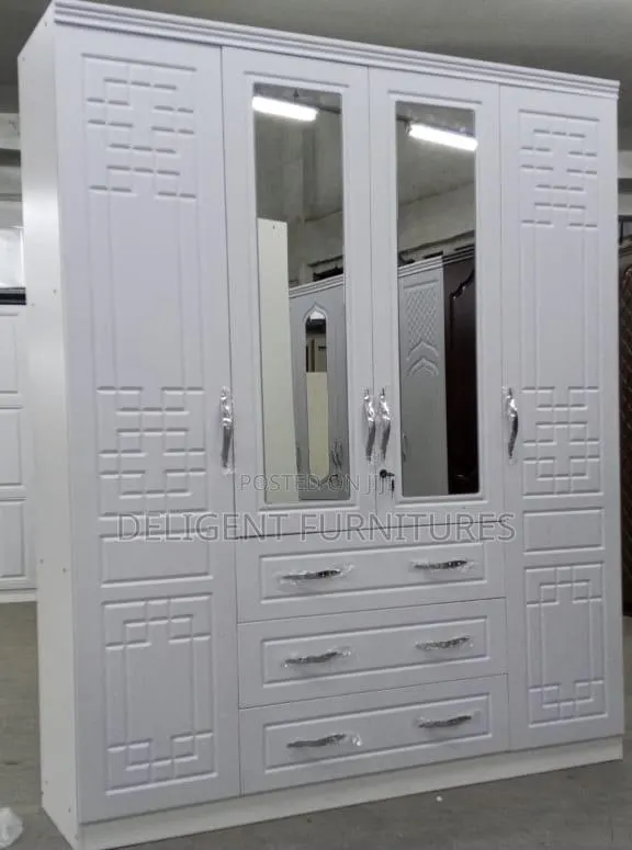 White Wardrobe · Photo 1