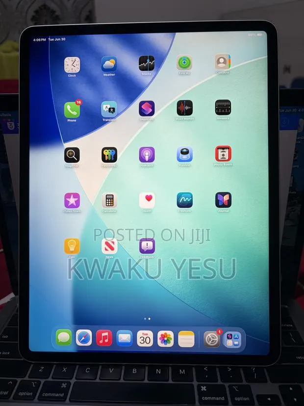 Apple iPad Pro 12.9 (2021) 128 GB Silver · Photo 1