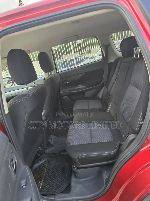 Mitsubishi Outlander SE AWC 2018 Burgundy · Photo 1