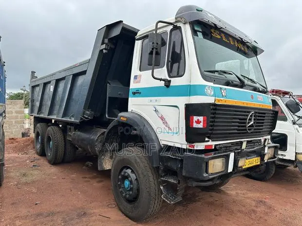 Benz Dump Truck 11 · Photo 1