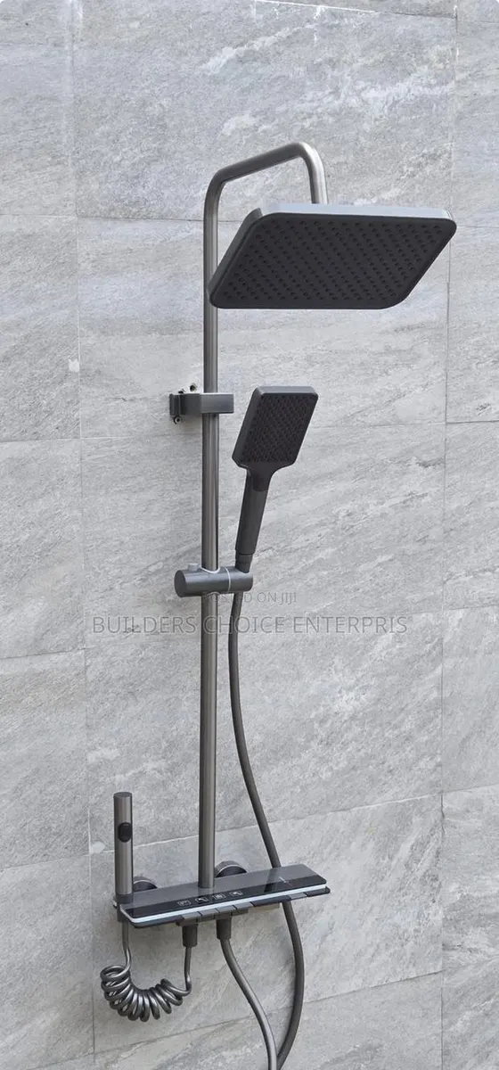 Multi Piano Shower · Photo 1