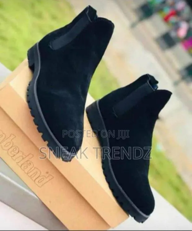 Timberland Suede Boots Black · Photo 1