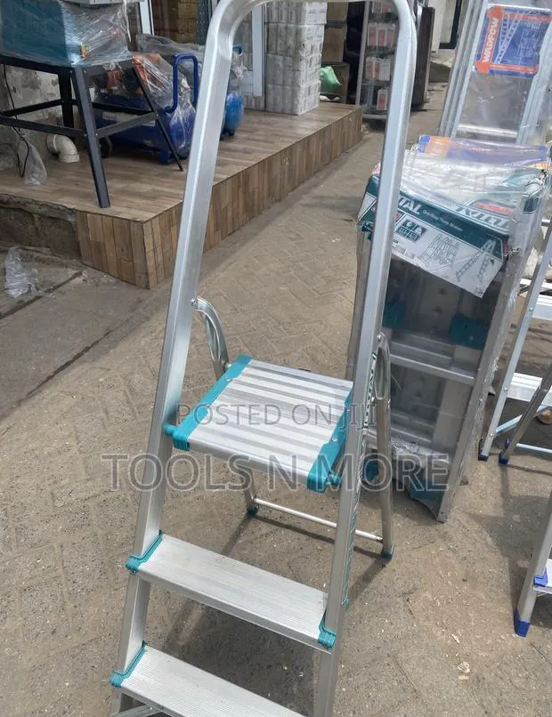 Total Household Ladder (3 Steps) · Photo 1