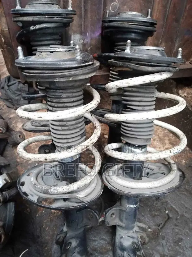 Toyota Rav 4 Shock Absorbers · Photo 1