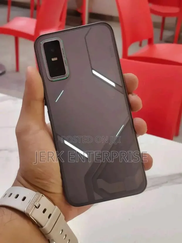 Infinix GT 30 Pro 512 GB Black · Photo 1