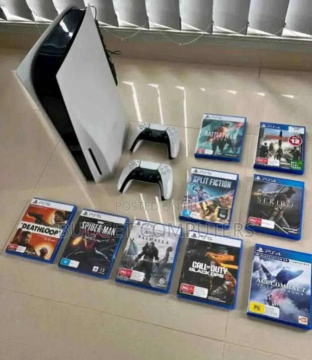 Ps5 With 9cd Games/ 10 Games Installed · Photo 1