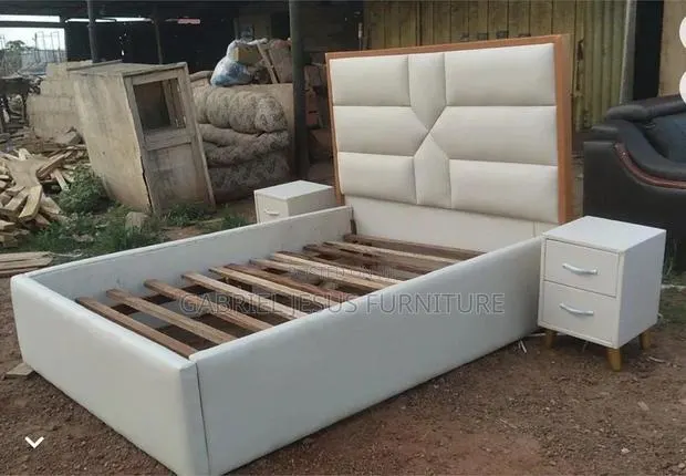 Double Bed With Side Drawers · Photo 1