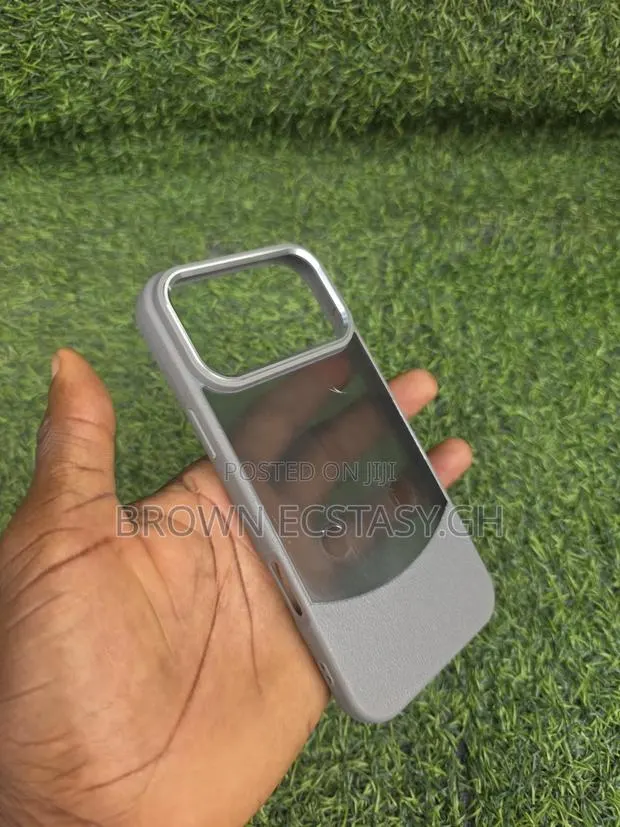 iPhone 17 Pro Max/18 Pro Max Half Translucent Case · Photo 1