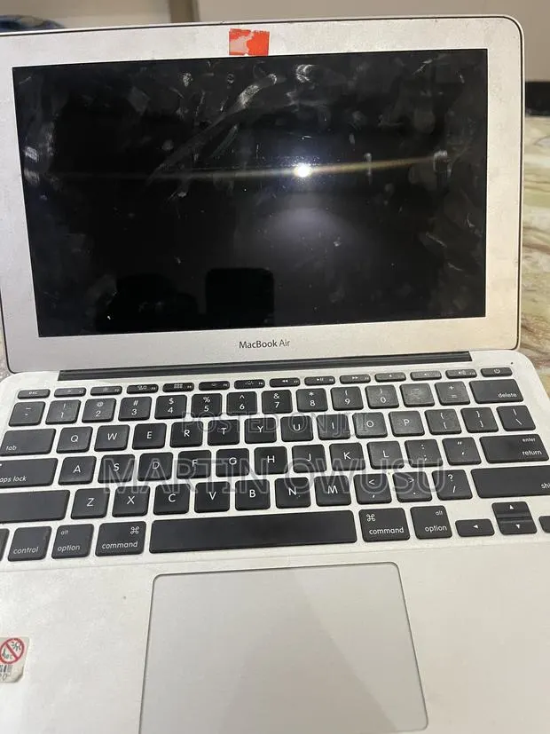 Laptop Apple MacBook 2015 4GB Intel Core i5 SSD 128GB · Photo 1