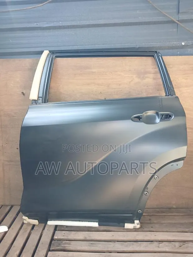 Toyota Highlander 2020-2025 Doors. · Photo 1