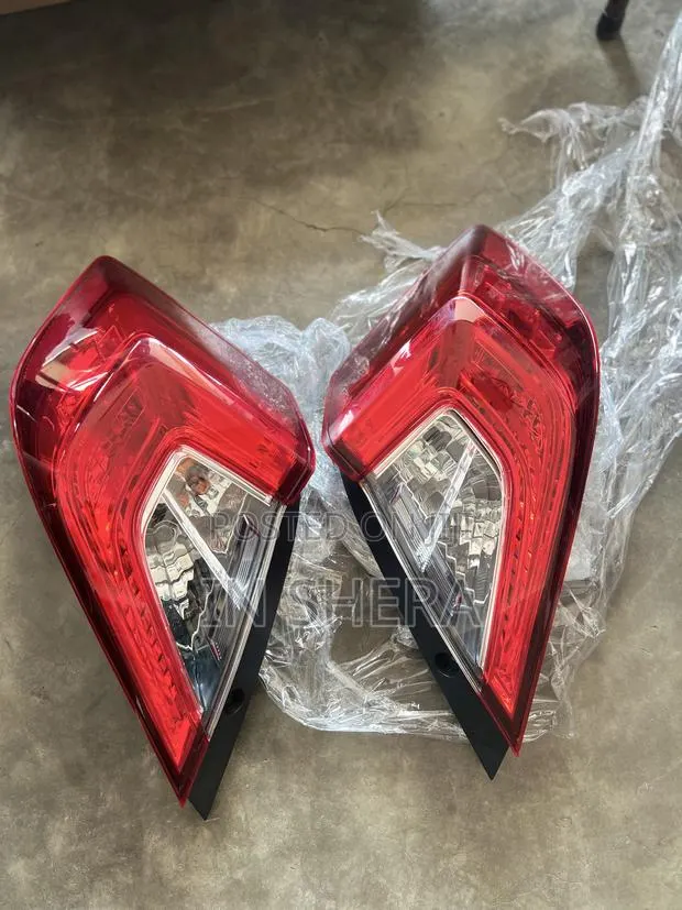 Honda Civic 2016 2017 2018 2019 2020 2021 Taillight Call? · Photo 1