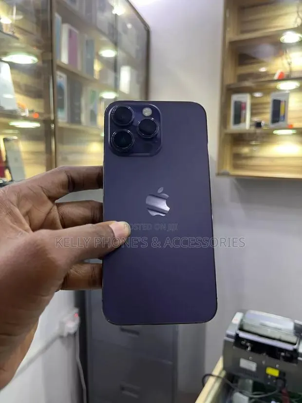 Apple iPhone 14 Pro Max 1 TB Purple · Photo 1
