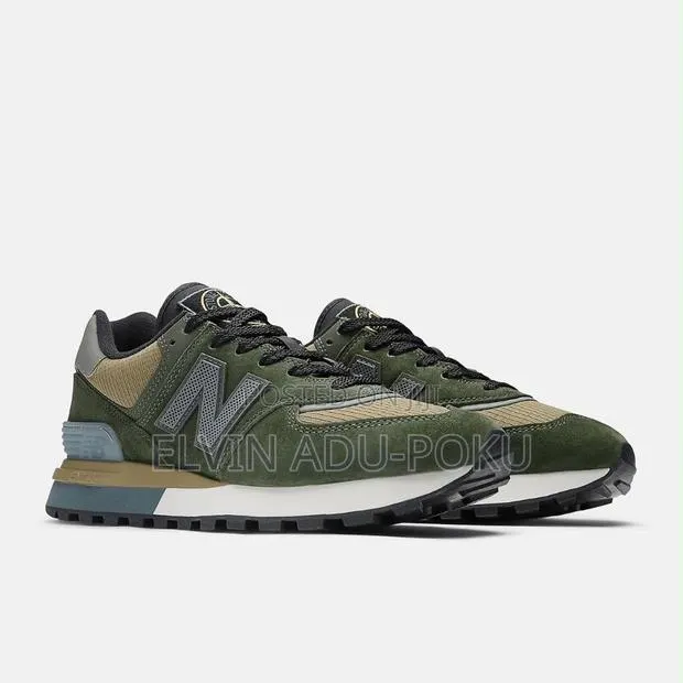 New Balance | Stone Island 574 Legacy "Dark Green" Sneakers · Photo 1