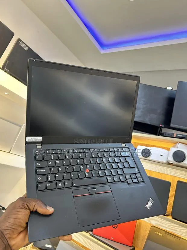Laptop Lenovo ThinkPad T470s 8GB Intel Core i5 SSD 256GB · Photo 1