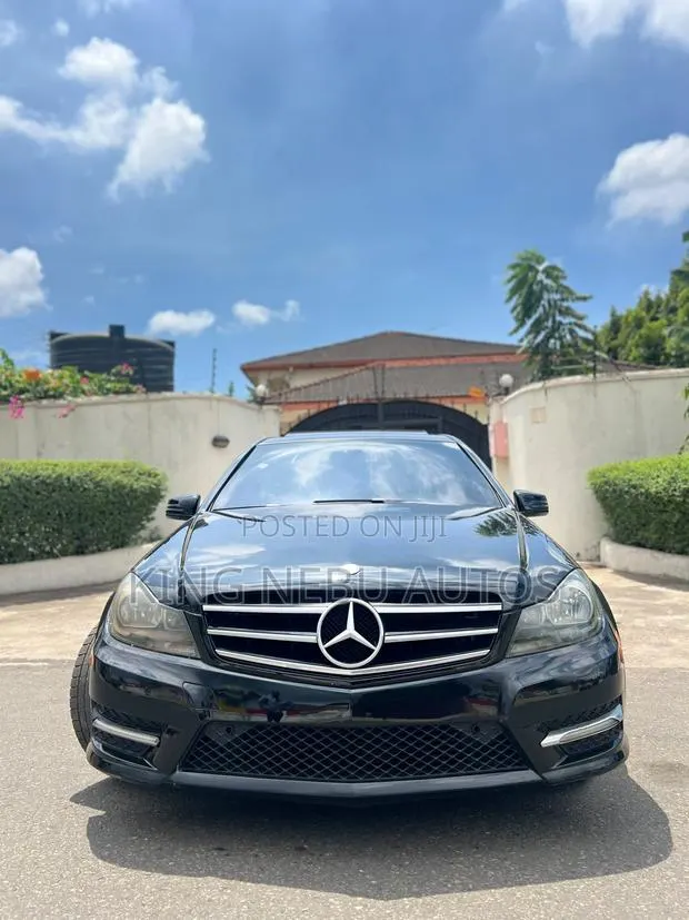 Mercedes-Benz C250 2014 Black · Photo 1