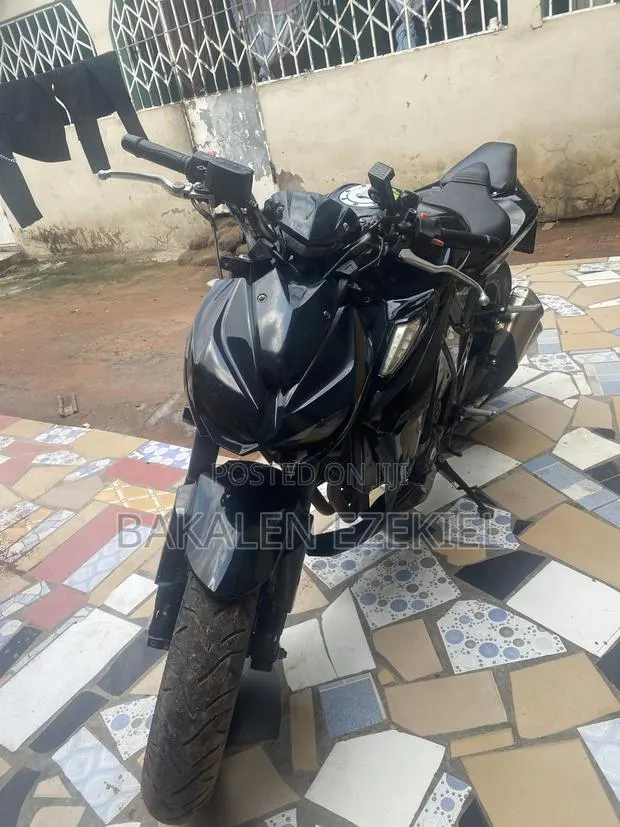 Kawasaki 2020 Black · Photo 1