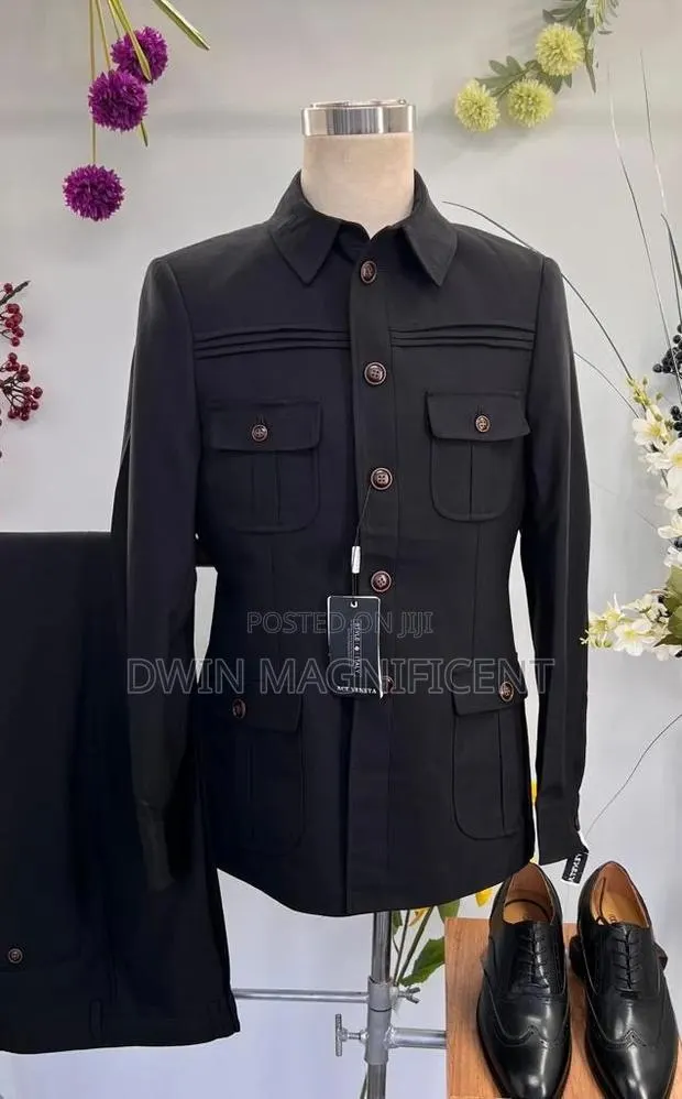 Politician’S Suit · Photo 1