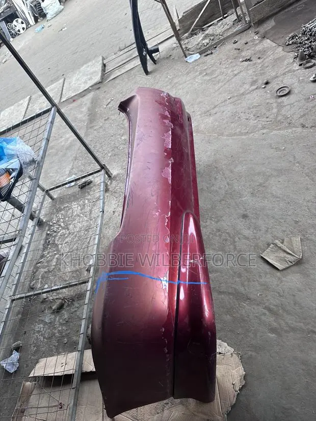 Toyota Corolla 2005-2005 Back Bumper Sports · Photo 1