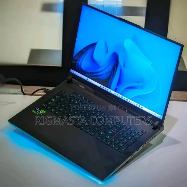 New Laptop Asus ROG Strix G16 32GB Intel Core i9 SSD 1T · Photo 1