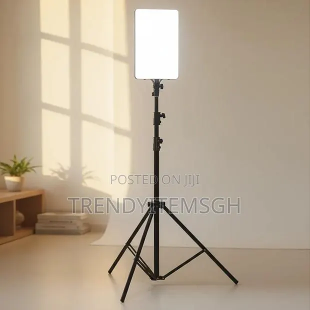 Live Streaming Remote Control Light With Tripod Combo · Photo 1