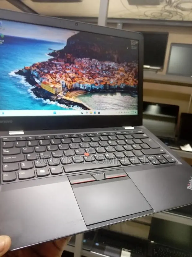 Laptop Lenovo ThinkPad 13 8GB Intel Core i3 SSD 128GB · Photo 1
