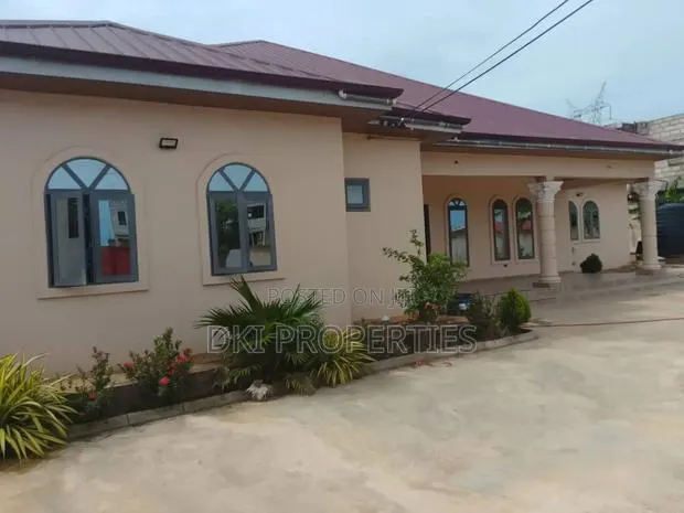 5bdrm House in Dki Properties, Amrahia for rent · Photo 1