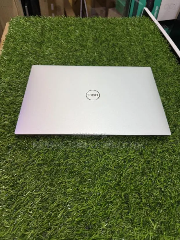 Laptop Dell XPS 13 9310 16GB Intel Core I7 SSHD (Hybrid) 512GB · Photo 1