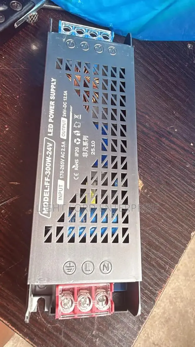 Ranyton Neutral Base Alloy Led Power 400w · Photo 1