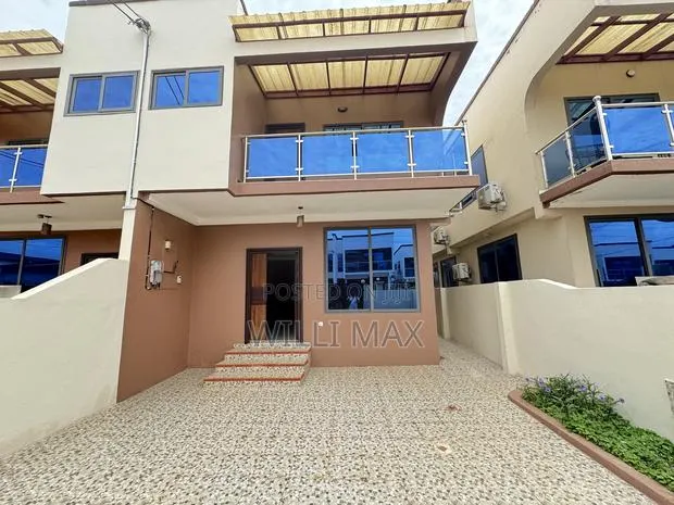 3bdrm Townhouse / Terrace in Oyarifa for rent