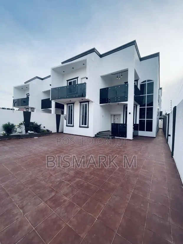 4bdrm House in Lakeside Estate, Ashaley Botwe for sale · Photo 1