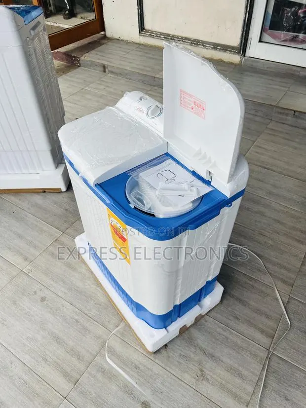 Quick Wash and Spin Zara 7kg Topload Twintub · Photo 1