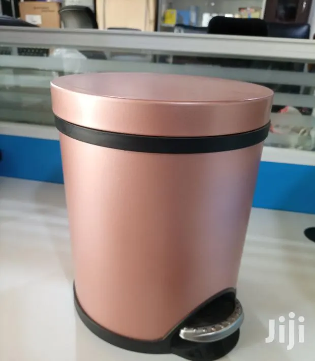 Metal Painted Bin · Photo 1
