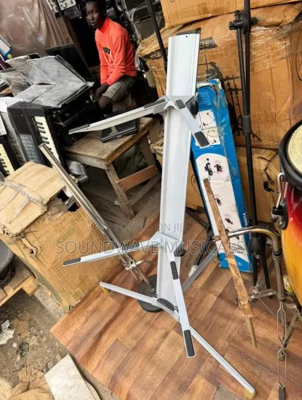 Heavy Duty Keyboard Stand For Sale · Photo 1