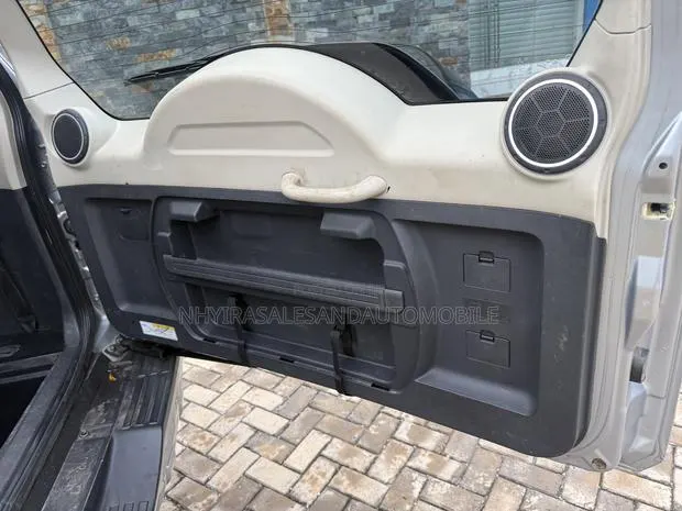 Mitsubishi Pajero V90 3.0 V6 GLS/GLX 2017 Silver · Photo 1