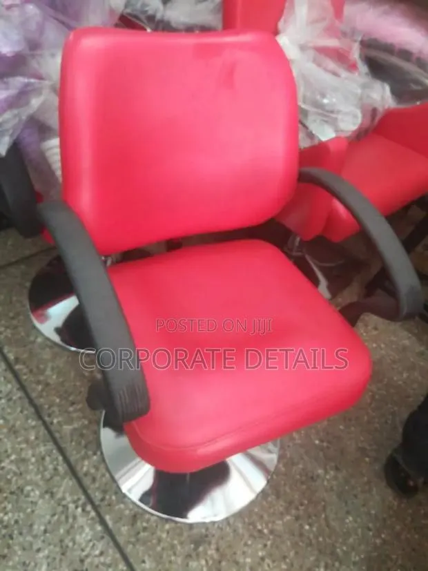 Barbering Chair · Photo 1