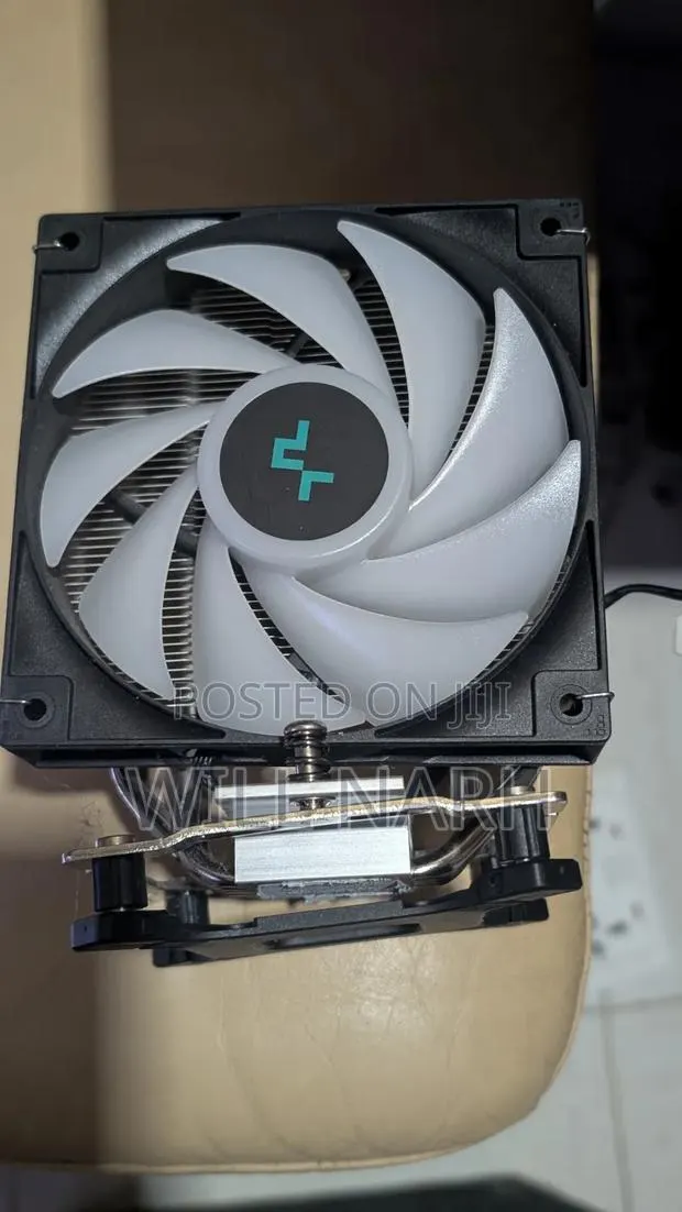 Deep Cool Heatsink for Computer · Photo 1
