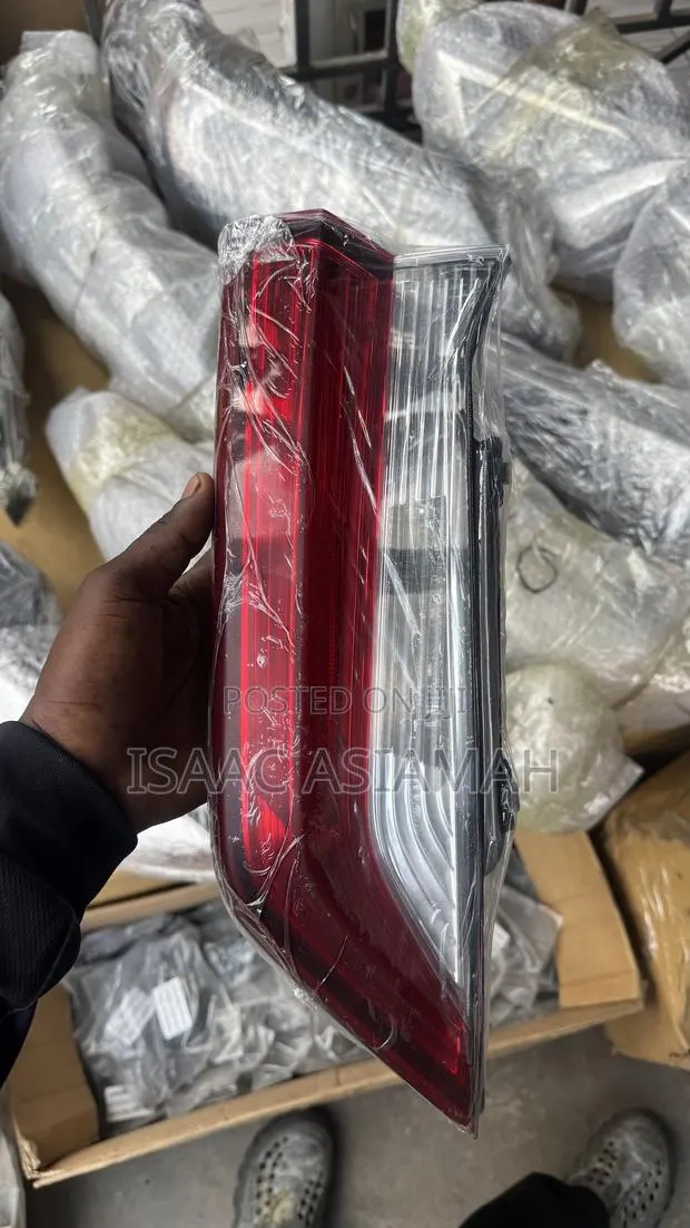 Honda CRV 2017,2018,2019 Boot Light / Tailgate Light · Photo 1
