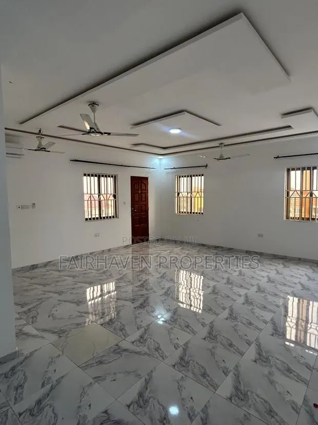 3bdrm Apartment in East Airport, Burma Camp for rent · Photo 1