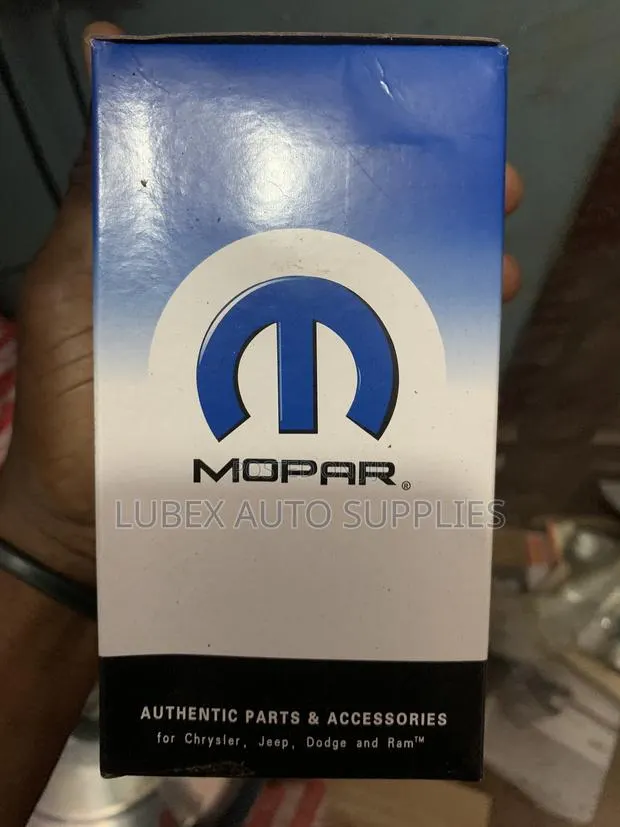 Mopar Oil Filter · Photo 1