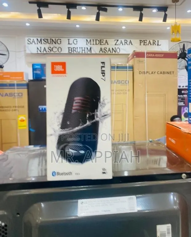 Super Classic JBL Flip 7 Bluetooth Speaker(Black)Waterproof. · Photo 1