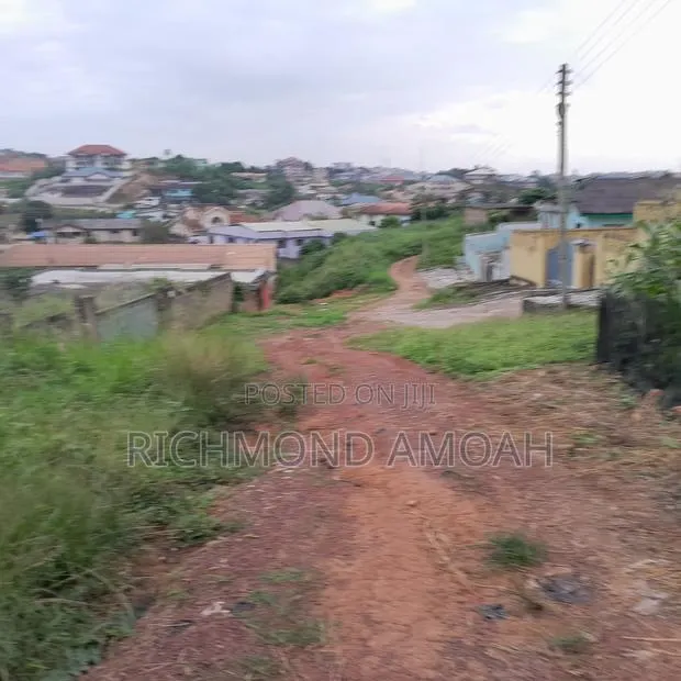 Half Plot for Sale at West Fijia · Photo 1