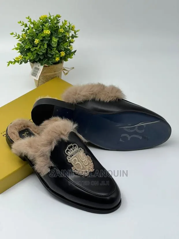 Quality Hairy Half Shoe · Photo 1