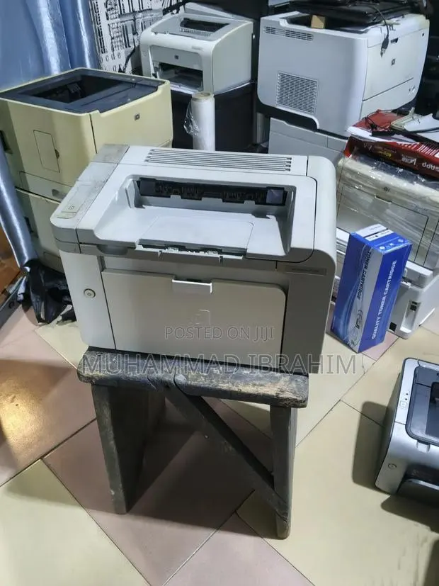 HP Laserjet P1566 · Photo 1