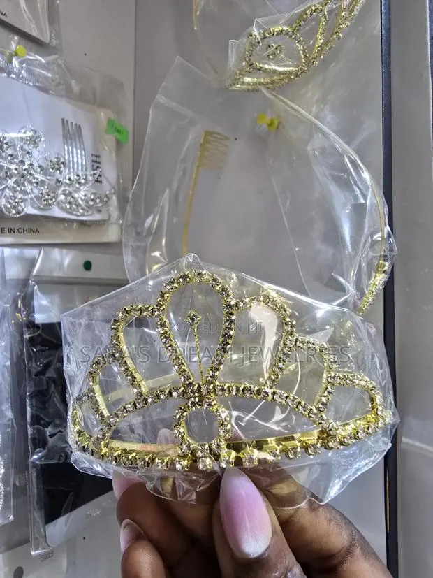 Bridal Accessories · Photo 3