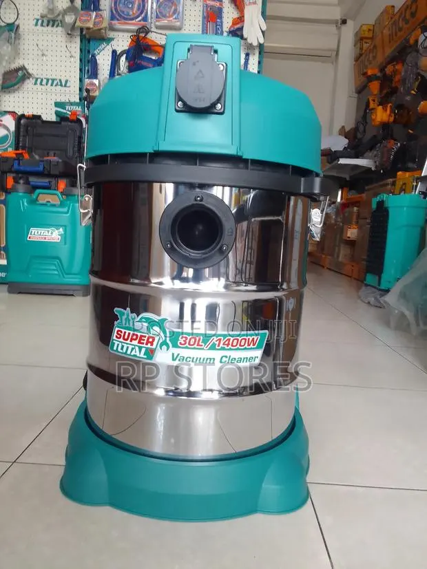 Total Vacuum Cleaner 30l · Photo 1
