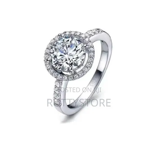 Genuine 925 Sterling Engagement Ring · Photo 1