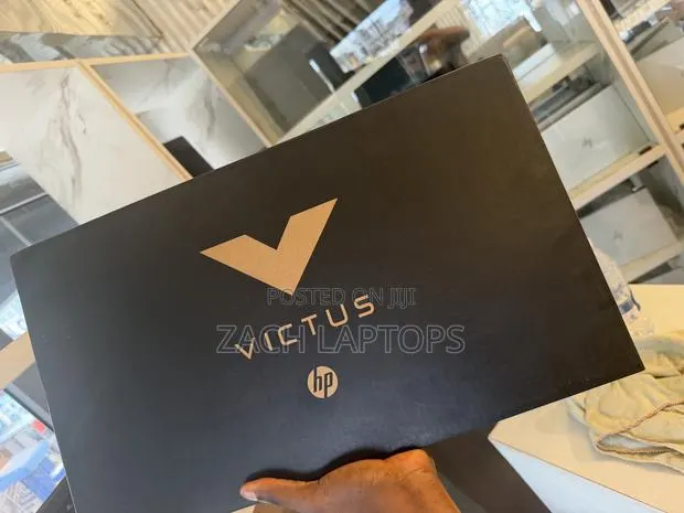 New Laptop HP Victus 15 8GB Intel Core i5 SSD 512GB · Photo 1