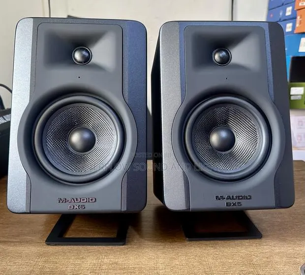 M-Audio Bx5 D3 100-Watts Bi-Amplified Studio Monitors[Pair] · Photo 1