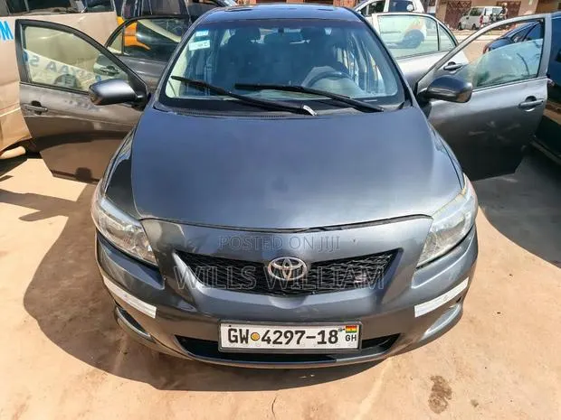 Toyota Corolla 2010 Gray · Photo 1