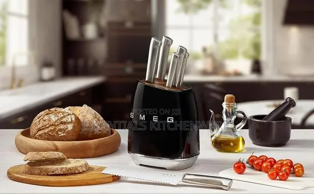 Smeg 6pcs Knife Set With Knife Block · Photo 1